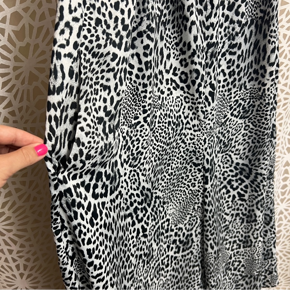 Anthropologie Wide Leg Animal Print Jumpsuit Size M - Picture 6 of 8
